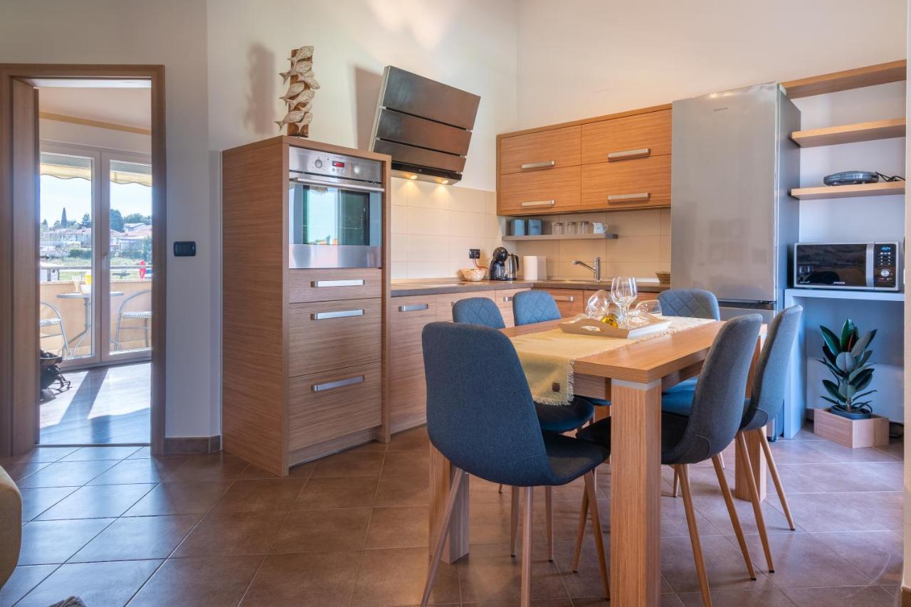Penthouse Gea Premantura Exterior foto