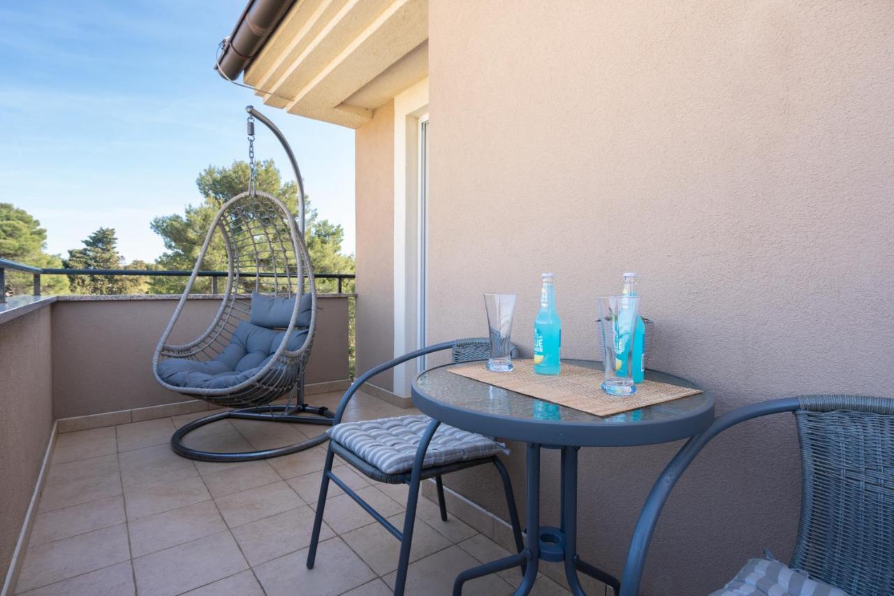 Penthouse Gea Premantura Exterior foto